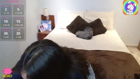 Snapshot of maiaa_evans chatting on 10.16.25 t online show from 10.16.25