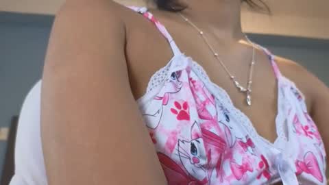 Snapshot of maiaa_ruiz chatting on 01.16.25 Maiaa Ruiz online show from 01.16.25