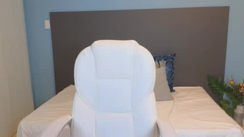 Snapshot of maiaa_ruiz chatting on 02.24.25 Maiaa Ruiz online show from 02.24.25