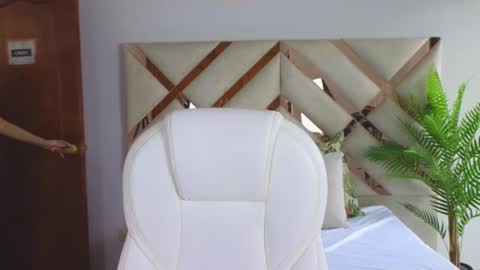 Snapshot of maiaa_ruiz chatting on 03.10.25 Maiaa Ruiz online show from 03.10.25