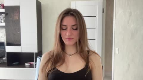 M I A online show from 07.12.26