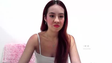 Snapshot of maiarosse_ chatting on 01.07.25 MaiaRosse  online show from 01.07.25