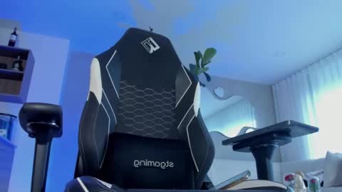 MAICOL  online show from 02.02.26