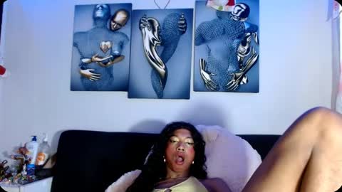 Bella Maidi online show from 02.05.25