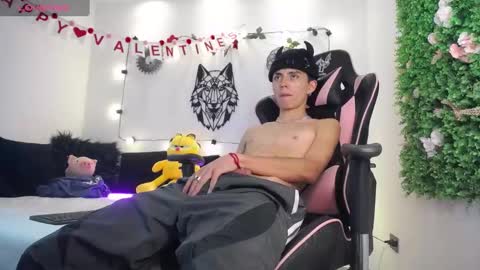 Maiky Cooper online show from 02.15.25