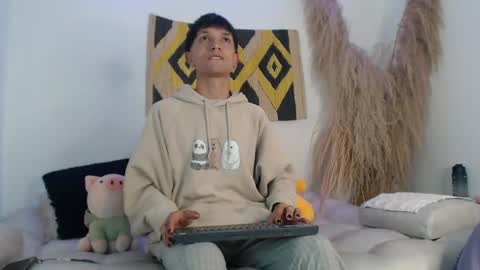 Maiky Cooper online show from 03.04.25