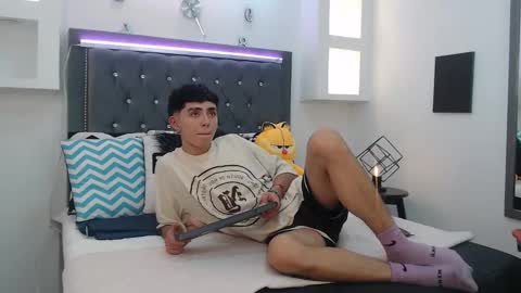 Maiky Cooper online show from 03.10.25