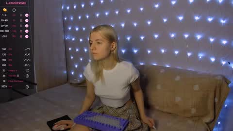 Snapshot of mailin_harrington chatting on 01.21.25 Your kitty online show from 01.21.25