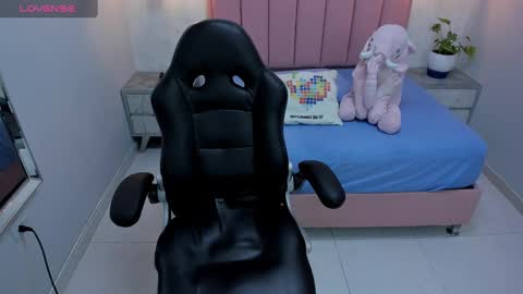  M A I L Y  online show from 02.11.25