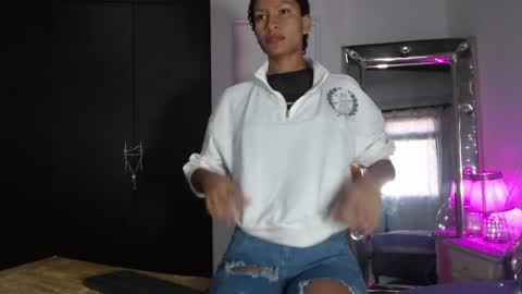 mailyn_gold online show from 05.07.26