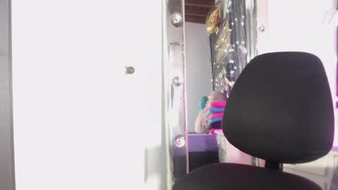 mailyn_gold online show from 05.12.26