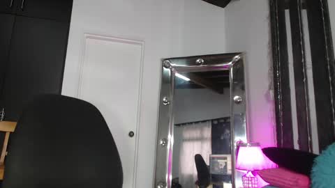 mailyn_gold online show from 05.25.26