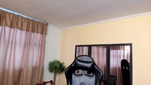 Carolina Barrantes Munera online show from 12.02.25