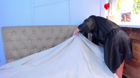 Maite online show from 12.15.25