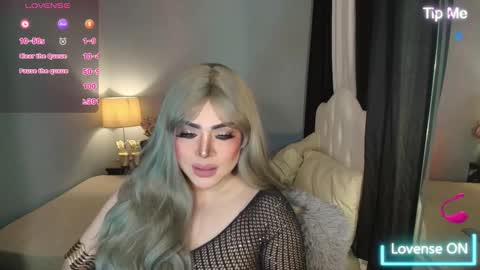 Snapshot of majestydannaxx chatting on 11.14.25 majestydannaxx online show from 11.14.25