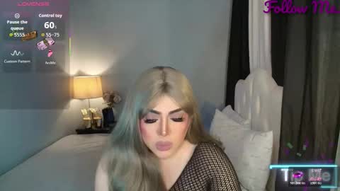 Snapshot of majestydannaxx chatting on 12.02.25 majestydannaxx online show from 12.02.25