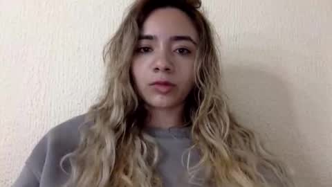 majo_gomezz online show from 04.11.26