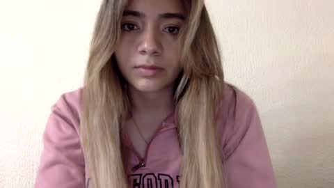Snapshot of majo_gomezz chatting on 06.27.26 majo_gomezz online show from 06.27.26