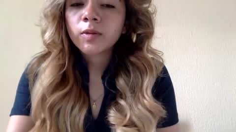 Snapshot of majo_gomezz chatting on 07.24.26 majo_gomezz online show from 07.24.26