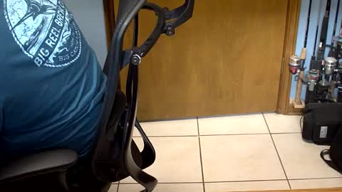 Snapshot of majormike34 chatting on 12.16.24 majormike34 online show from 12.16.24