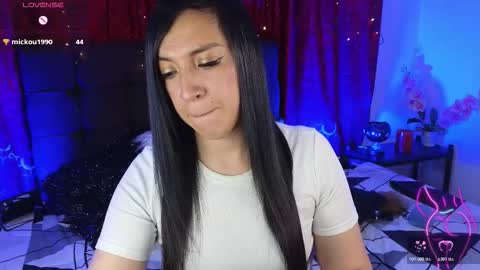 Snapshot of majuu__ chatting on 11.21.25 Celeste Bonet online show from 11.21.25