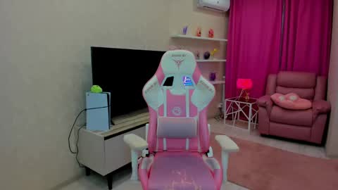 Chloe online show from 05.06.26