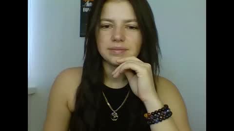 make_mesmile online show from 11.25.25