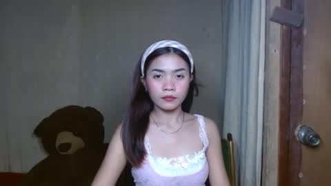 Snapshot of makeme_wettt chatting on 02.14.25 makeme_wettt online show from 02.14.25