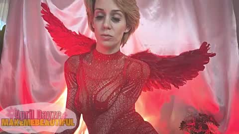  April Dayze  makemebeautiful online show from 01.21.25