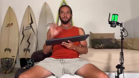 Mack  Makingmoans Twitter online show from 06.26.26
