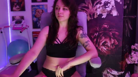 MakiyahBelle online show from 02.08.25