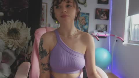 Snapshot of makiyahbelle2 chatting on 04.08.26 MakiyahBelle online show from 04.08.26