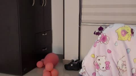 Snapshot of mal_norma chatting on 12.11.24 Mal Norma online show from 12.11.24