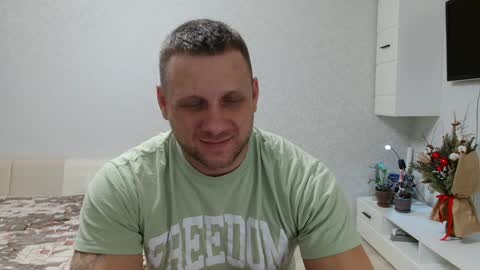 Snapshot of malchyshka chatting on 01.24.25 malchyshka online show from 01.24.25