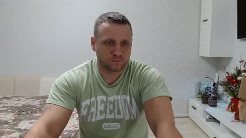 Snapshot of malchyshka chatting on 01.28.25 malchyshka online show from 01.28.25