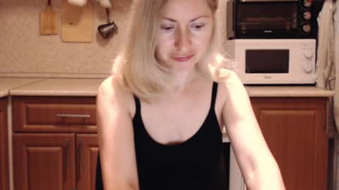 Snapshot of malenamila chatting on 03.08.26 Malena online show from 03.08.26