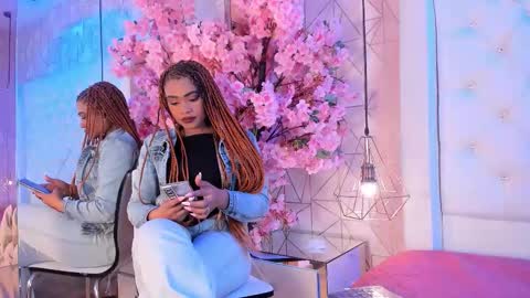 Malika soleil  online show from 03.08.26