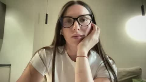Snapshot of malina568708 chatting on 04.19.26 malina568708 online show from 04.19.26