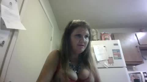Snapshot of malinda702 chatting on 12.29.24 malinda702 online show from 12.29.24