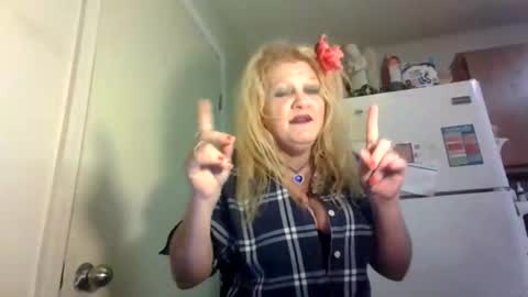 malinda702 online show from 05.23.26