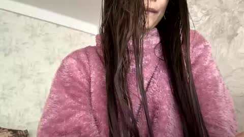 Snapshot of malinka_sweet19 chatting on 09.16.25 malinka_sweet19 online show from 09.16.25