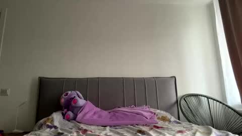 Snapshot of malinka_sweet19 chatting on 10.14.25 malinka_sweet19 online show from 10.14.25