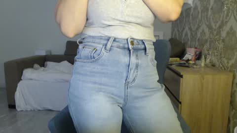 mallinia online show from 12.04.25