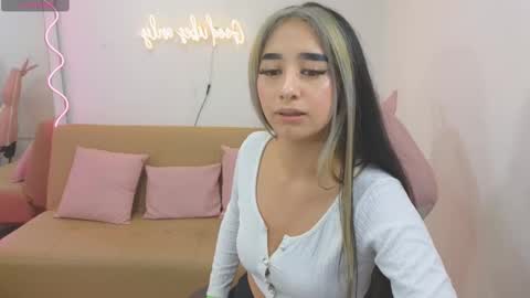 Malory  online show from 02.08.25