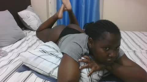 mamasita2023 online show from 03.05.25