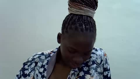 mamichula42 online show from 10.31.25