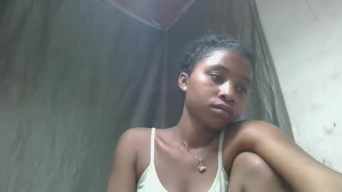 mamieriela online show from 04.12.26