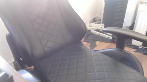 Snapshot of mamute23 chatting on 03.29.26 BigBrazilianCock online show from 03.29.26