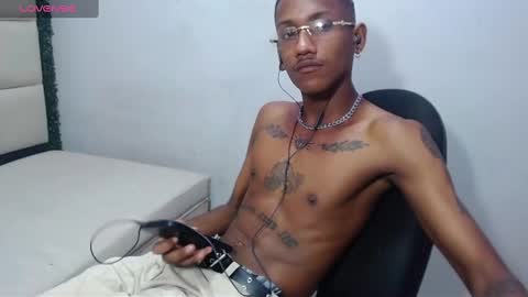 man_san11 online show from 01.07.25