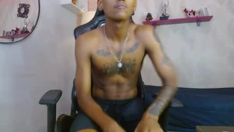 man_san11 online show from 10.14.25